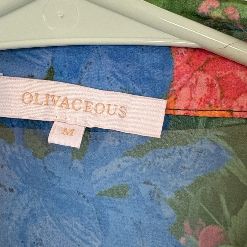 Brand of OLIVCEUS. Floral red and blu and green and  yelow. Size M - Picture 5 of 8